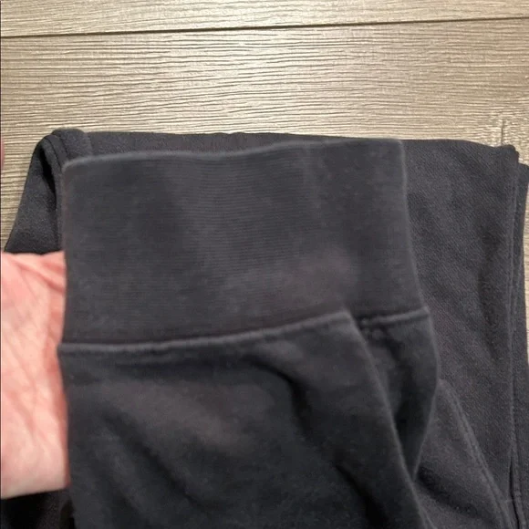 Nike Kids Black Sweatpants - Picture 3 of 4